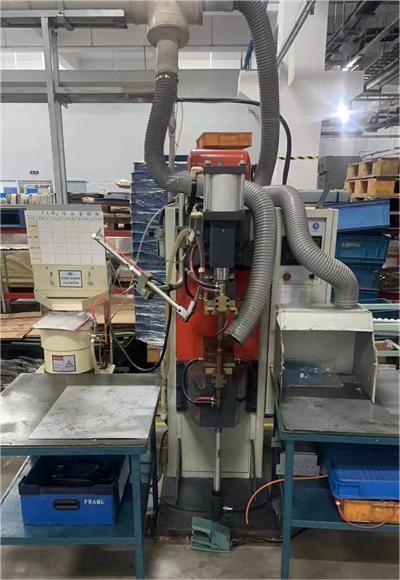 14、自動焊接機.jpg